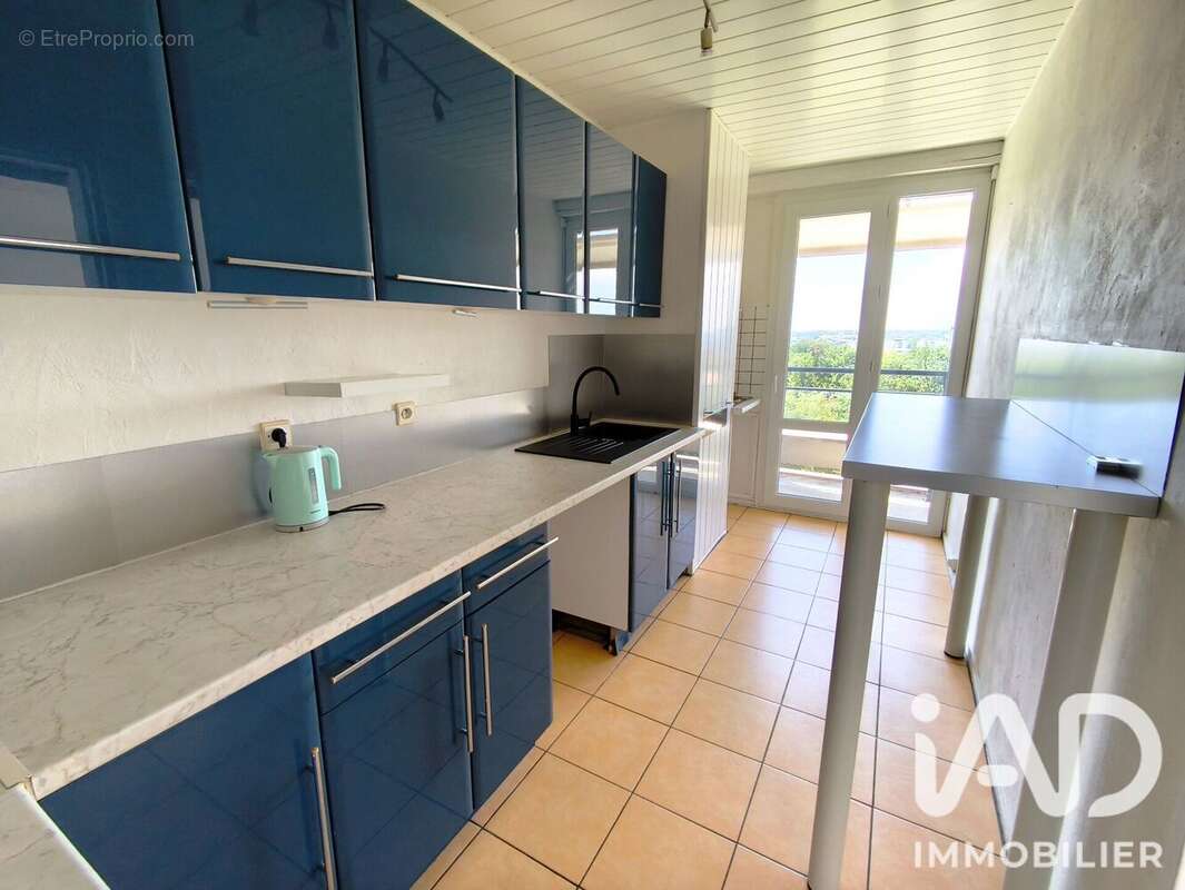 Appartement 75 m² à Merignac  - photo 5