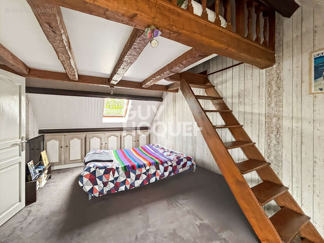 Maison à OZOUER-LE-VOULGIS