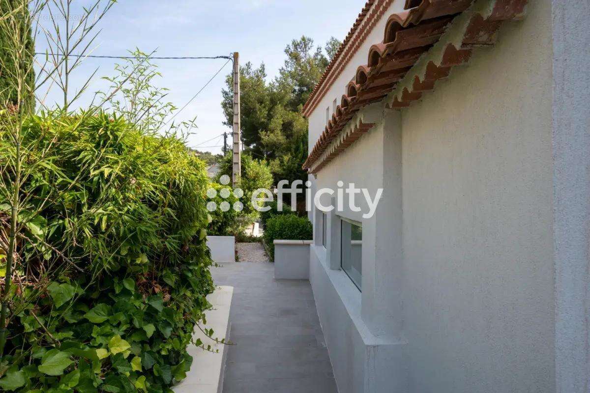 Appartement à SAINT-CYR-SUR-MER