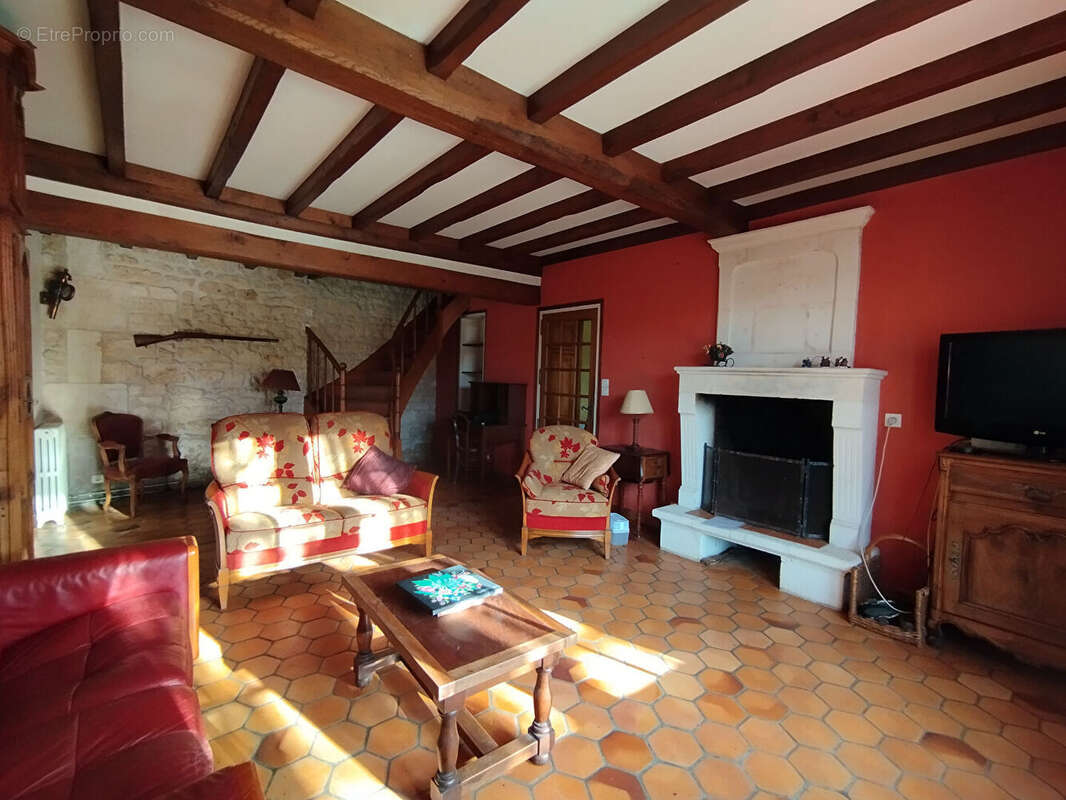 Maison à SAINT-SULPICE-DE-COGNAC