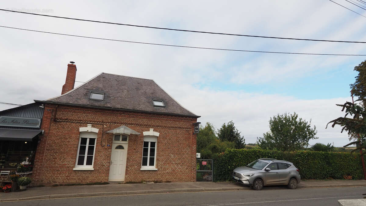 Maison à BERTEAUCOURT-LES-DAMES