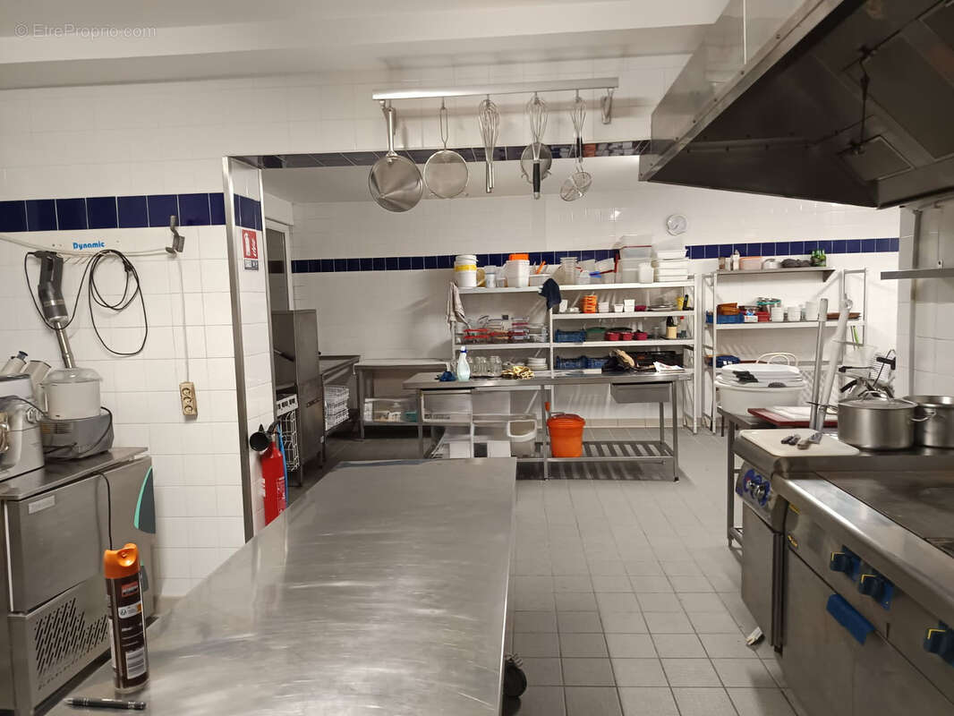 Commerce à LANHOUARNEAU