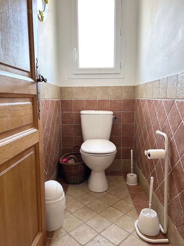 Maison à SAINT-LAURENT-LA-VERNEDE