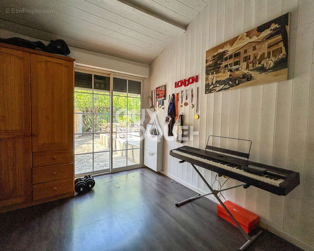 Maison à SAUMANE-DE-VAUCLUSE