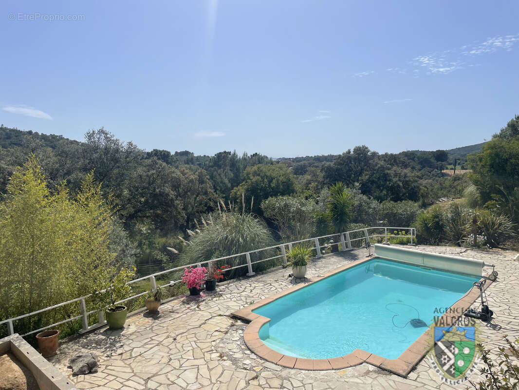 Maison à LA LONDE-LES-MAURES