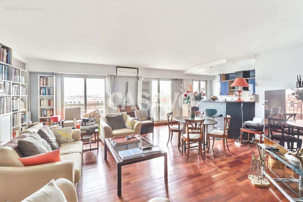 Appartement à PARIS-14E