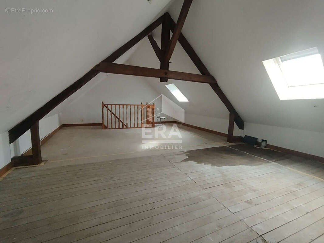 Maison à POUZAY