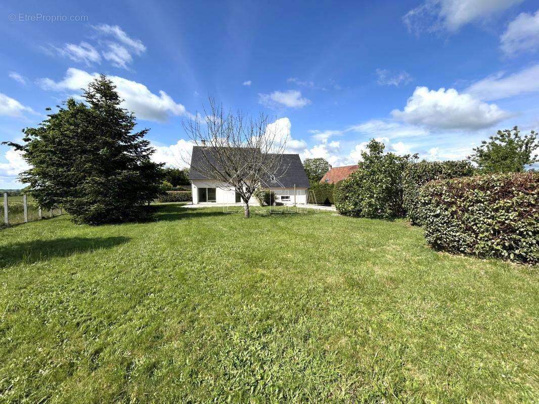 Maison récente 7 pièces 150 m² avec double garage, dépendance, box à chevaux et grand jardin de 1685 m² à Villegats - photo 25