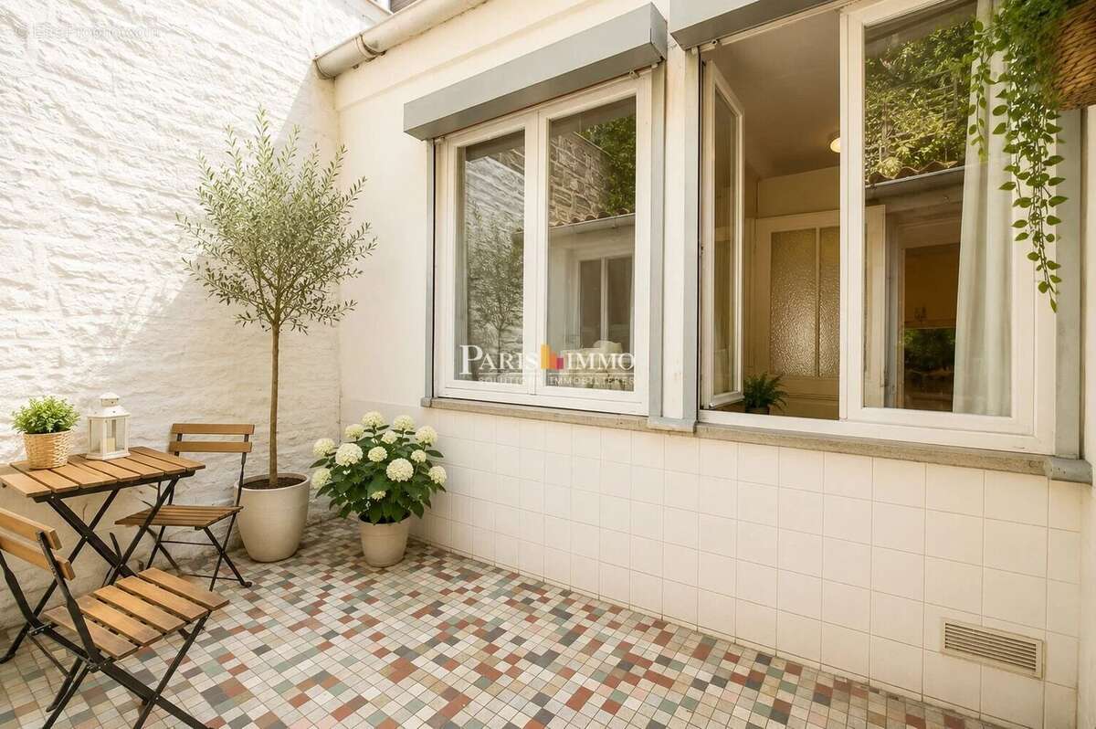 Paris18e - Grande Carrière - Maison avec jardin - Bien unique - photo 3