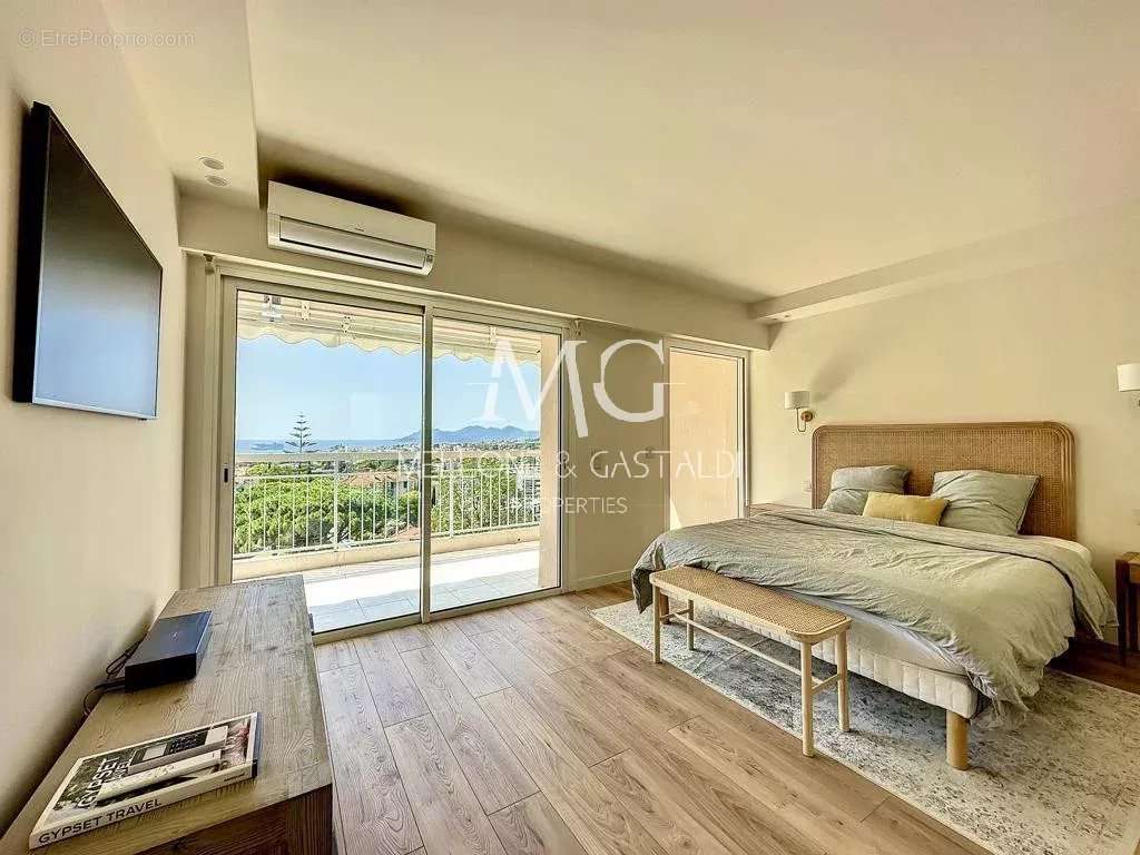 Appartement à LE CANNET