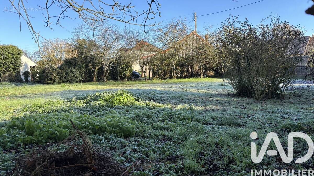 Photo 1 - Terrain à TORCE-EN-VALLEE