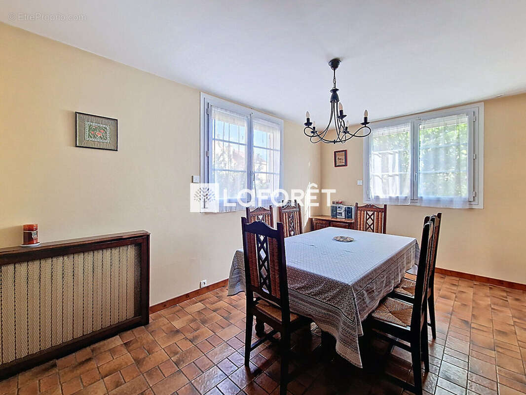 Maison à BONNEUIL-SUR-MARNE