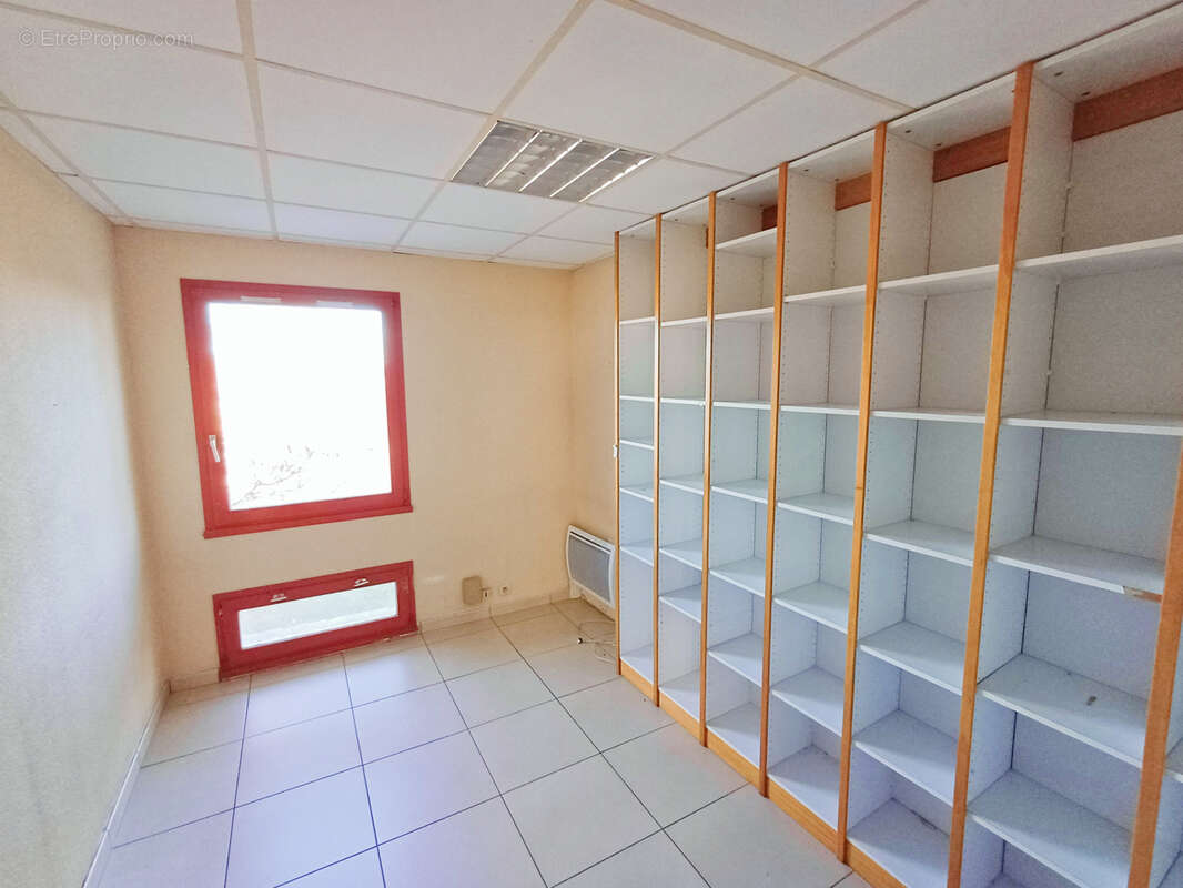 Aubenas - local professionnel 142m2 - photo 9