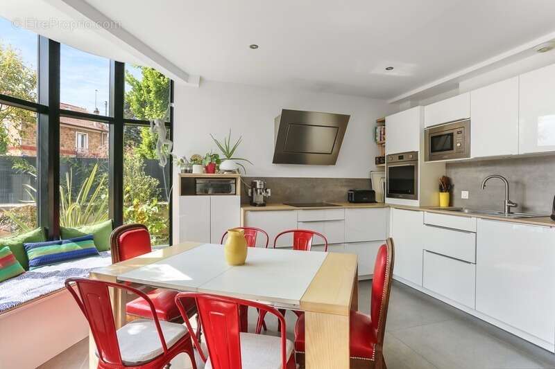 Appartement en triplex 6 pieces quartier du parc a saint-maur-des-fosses (94) - photo 7