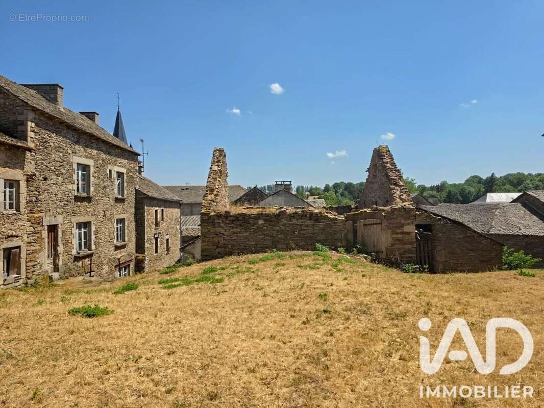 Maison 480 m² à Curan  - photo 6
