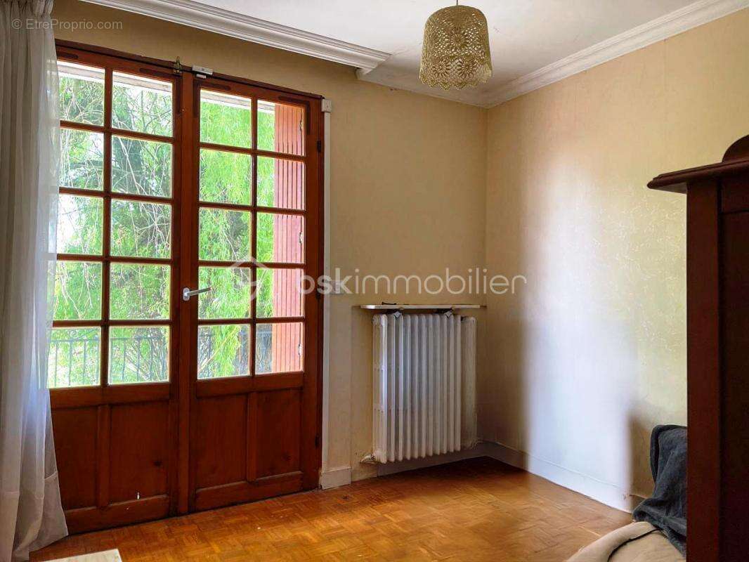 Maison à LE PLESSIS-BELLEVILLE