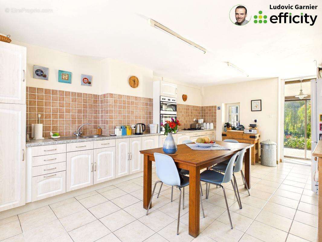 Maison 136 m² à Saint-Clement-Rancoudray  - photo 6