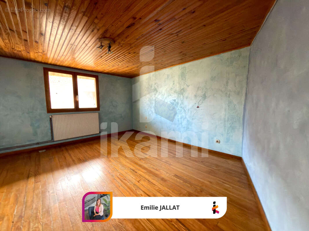 Maison à SAINT-JEAN-DE-MOIRANS