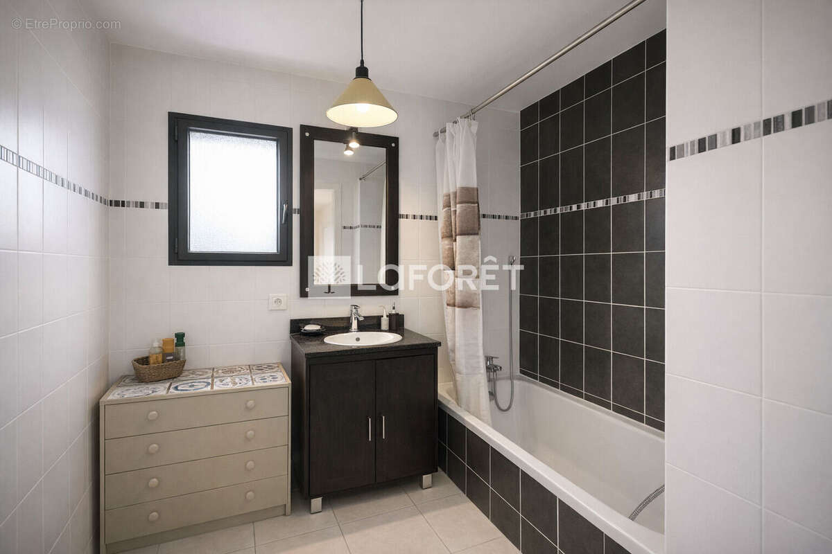 Appartement à VALBONNE
