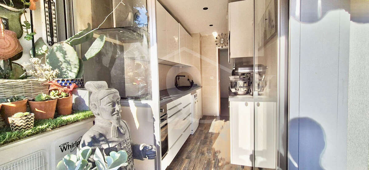 Appartement à VALLAURIS