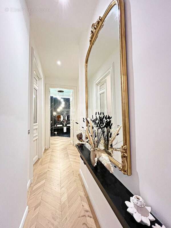 Appartement Haussmannien rénové d'exception - photo 12