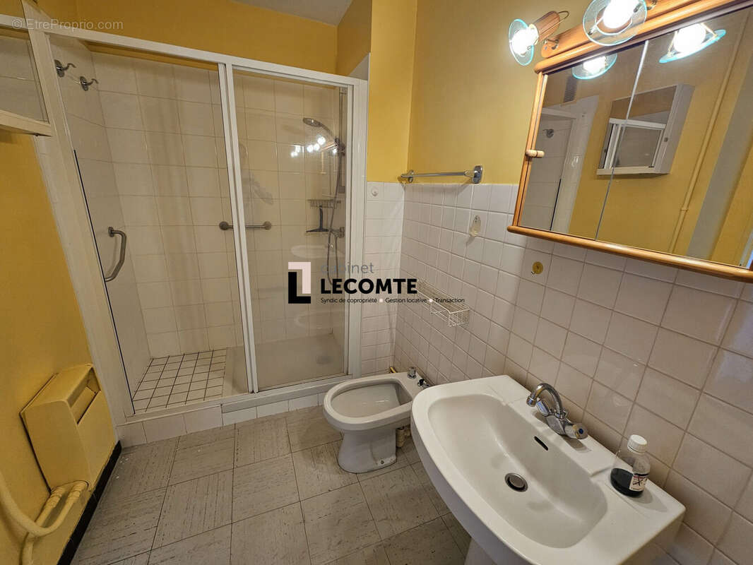 Appartement 76 m² à Rennes  - photo 8