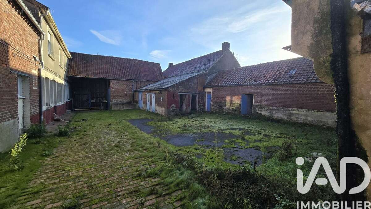 Photo 8 - Maison à SERVINS