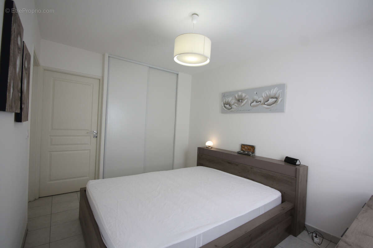 Appartement à MARSEILLE-2E