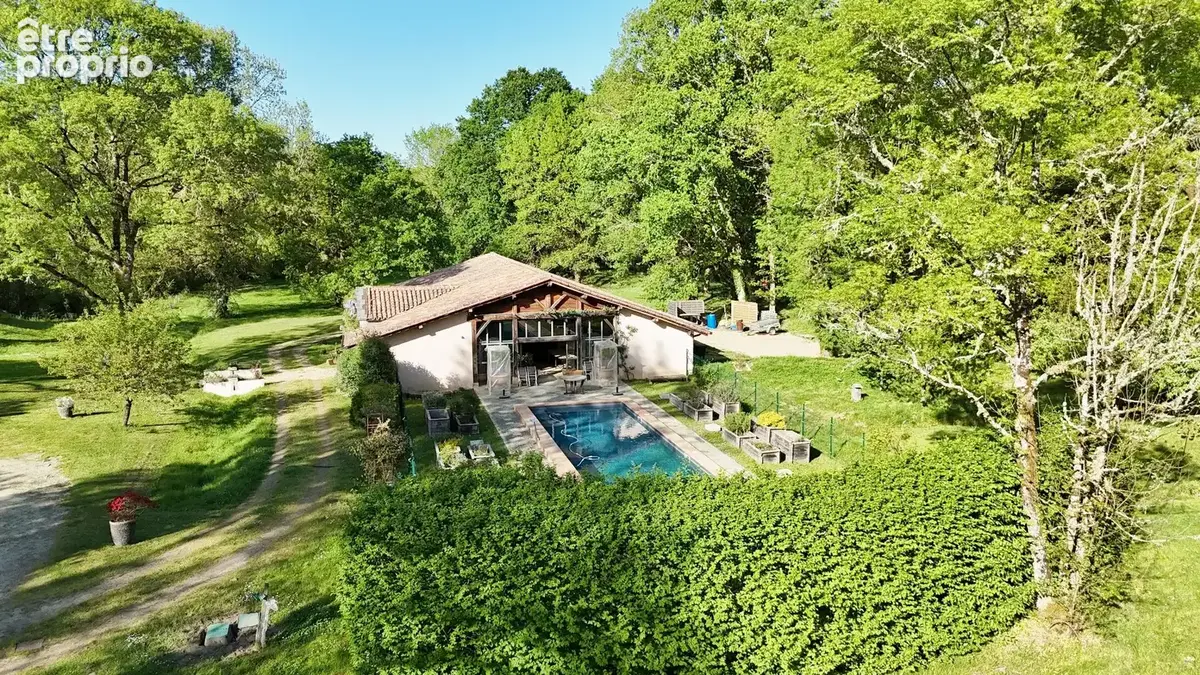 Propriété d'exception  Manoir historique au cur de près de 3 hectares - photo 4