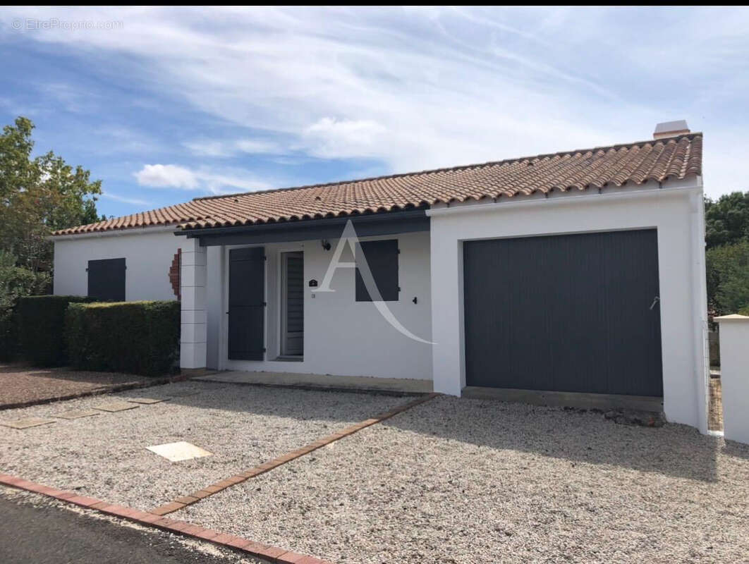 Maison Le Champ Saint Pere 4 pièce(s) 85 m2 - photo 10
