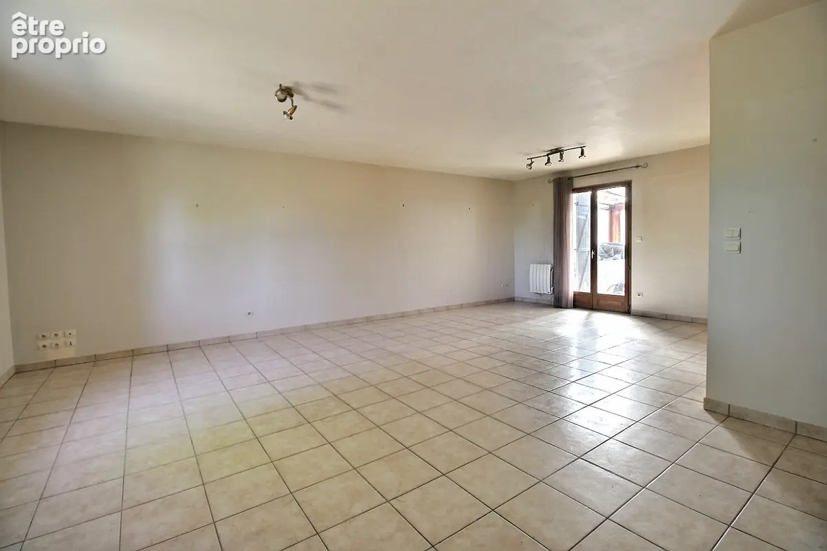 GERMAGNY, maison de plain-pied avec garage et terrain - photo 2