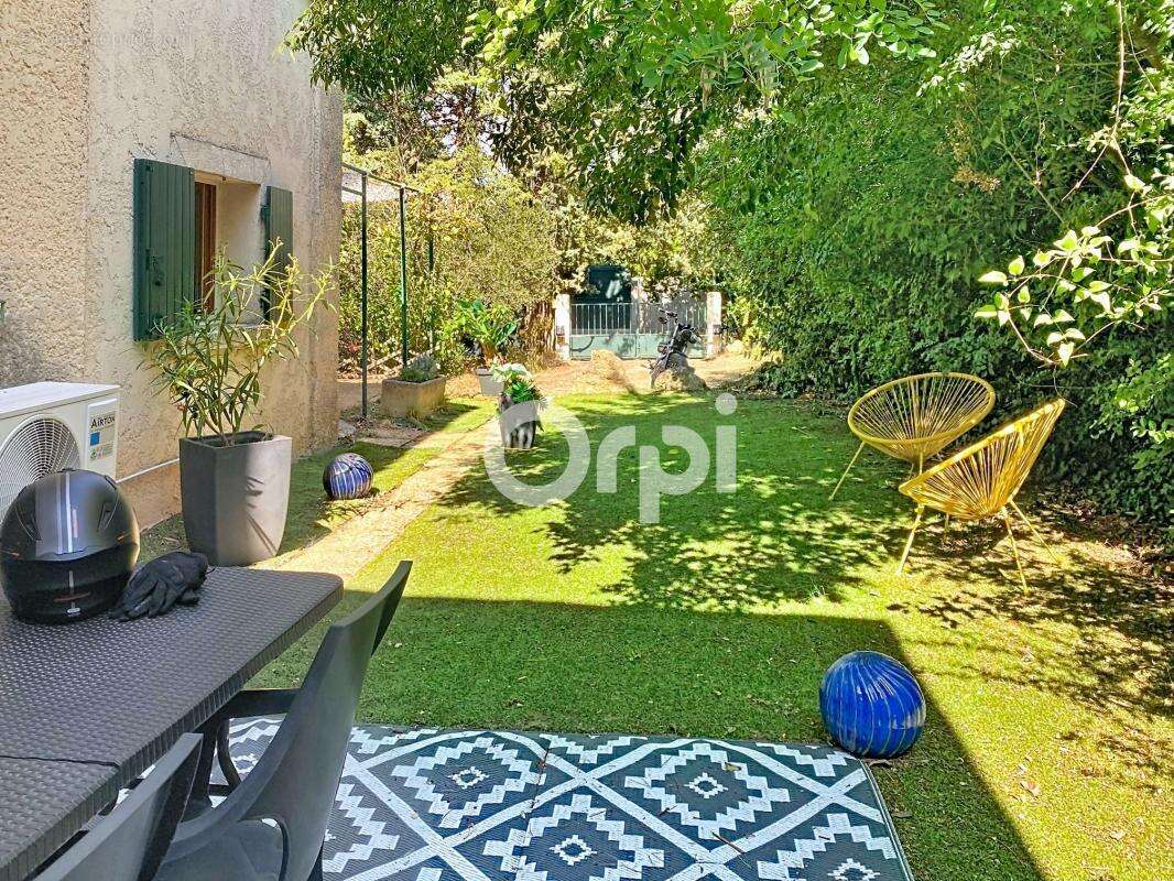 Ancien corps de ferme rénové de 102 m² avec jardin - photo 3