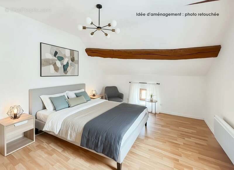 Maison à SAINT-YTHAIRE