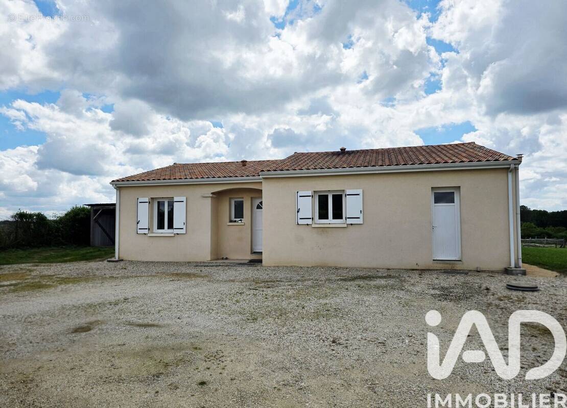 Photo 1 - Maison à ANVILLE