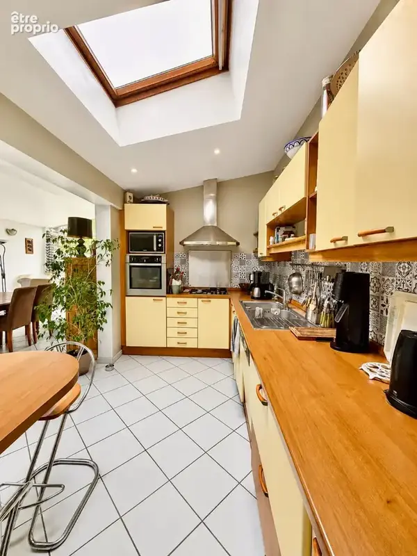 Maison familiale, 5 pièces avec grand jardin, garage et cave - photo 8