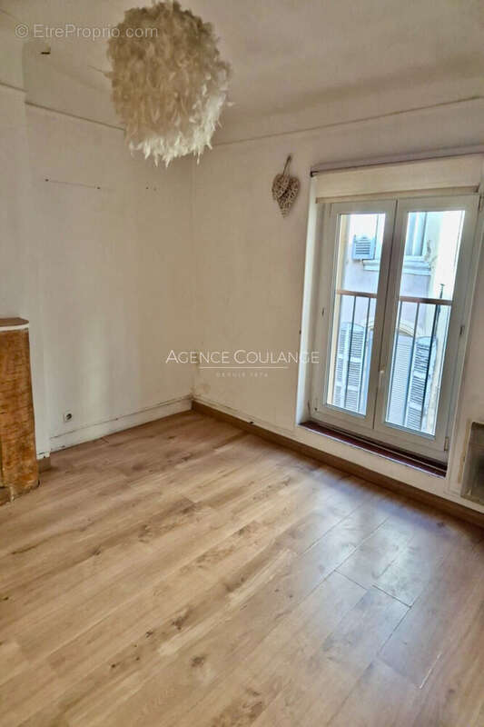 Appartement à MARSEILLE-6E