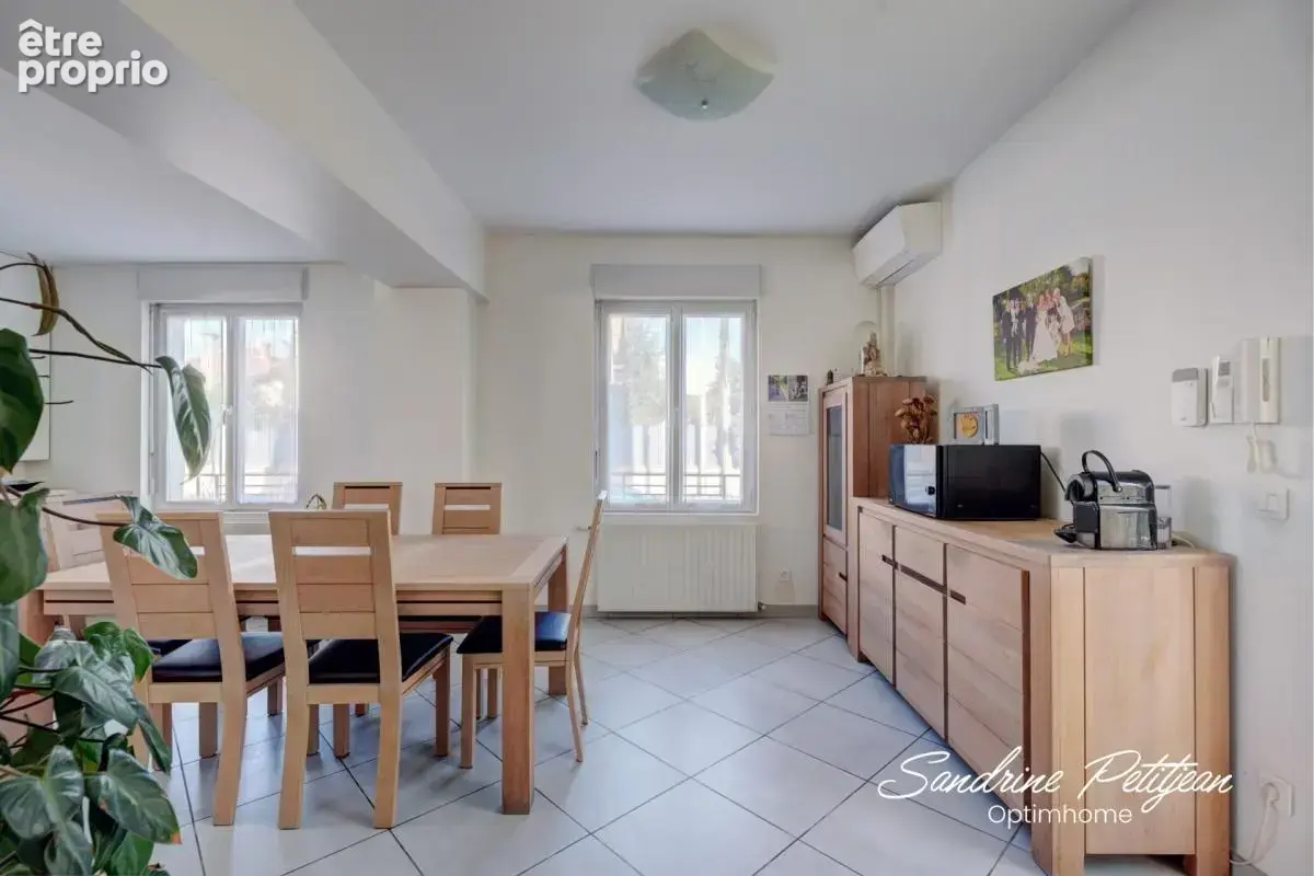 Maison à vendre 94 m² - 5 pièces - parcelle 469 m² - Vaulx en Velin Secteur Rize - photo 7
