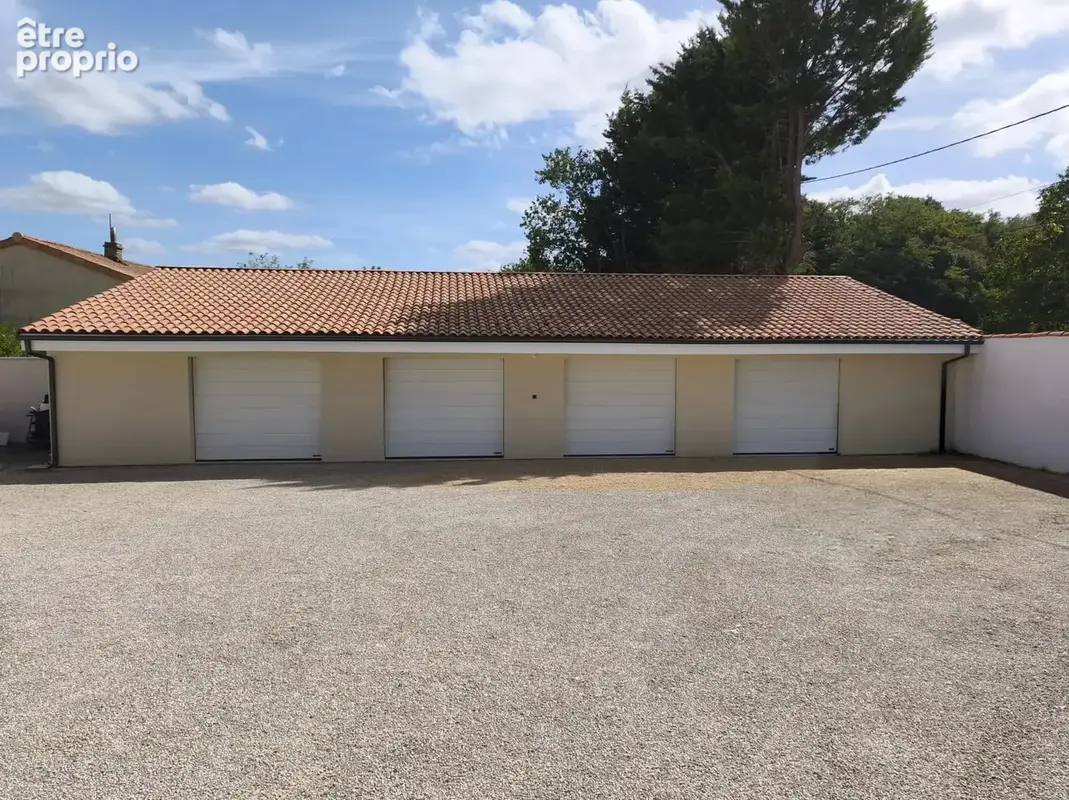 Propriete avec  3 chambres, un studio et piscine - cisse - photo 7