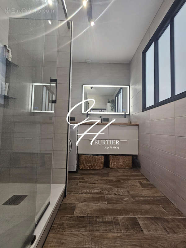 Appartement à VOIRON