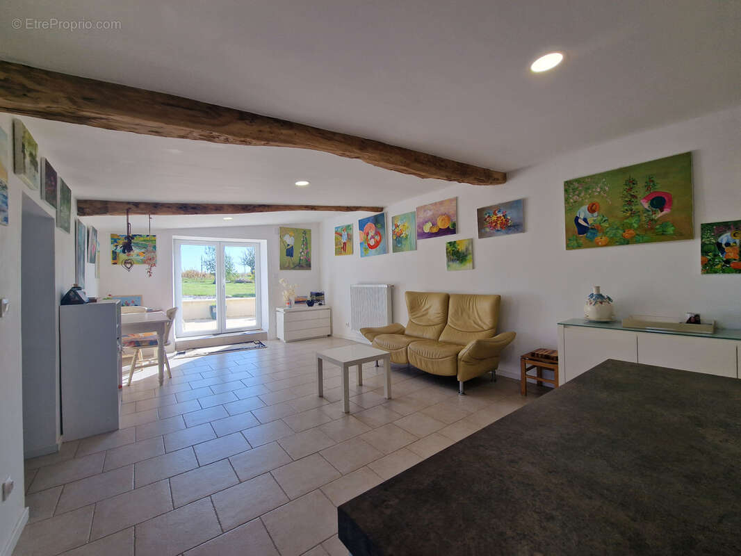 Maison à TUGERAS-SAINT-MAURICE