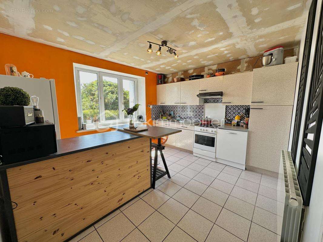 Maison de campagne 4 pièces 90 m² avec dépendances - photo 3