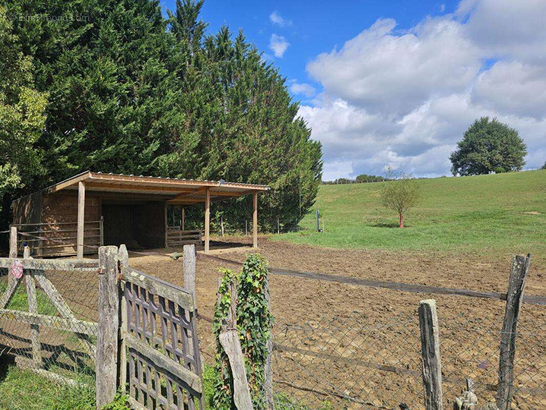 Maison à IDAUX-MENDY