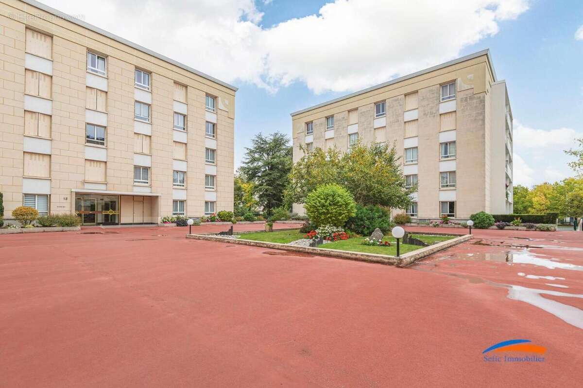   - Appartement à REIMS