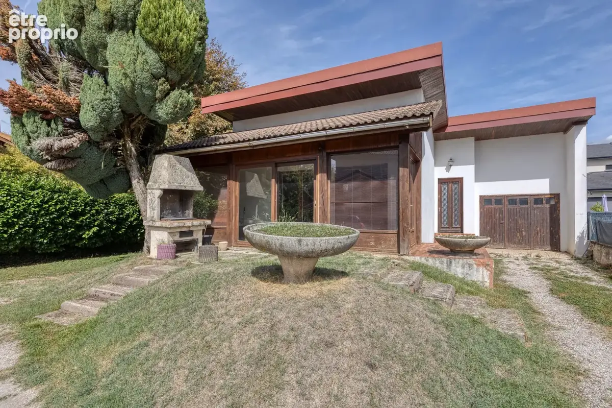 Le versoud   maison de plain-pied avec terrain plat, piscinable et fort potentiel d’évolution - photo 1