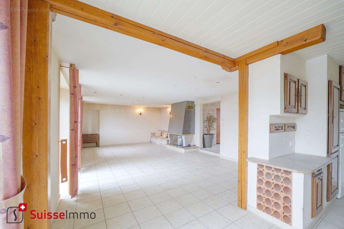Maison à L'ISLE-SUR-LE-DOUBS