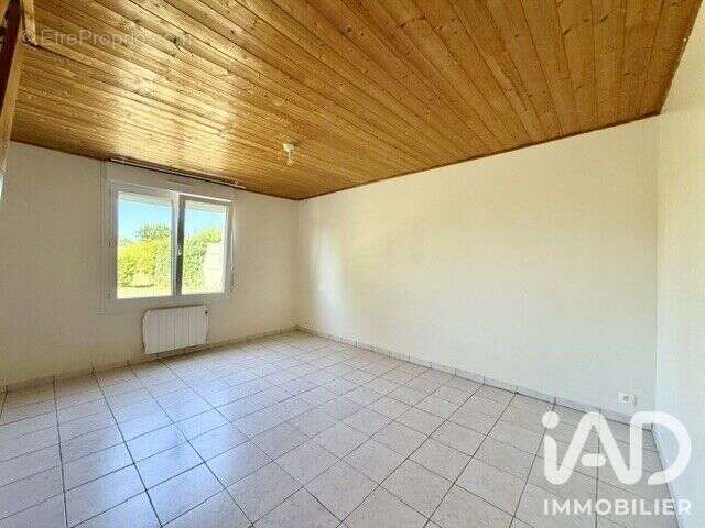 Maison 50 m² à Plozevet  - photo 3