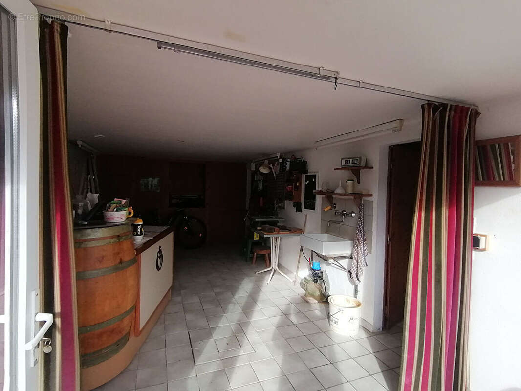 Maison à COMMEQUIERS