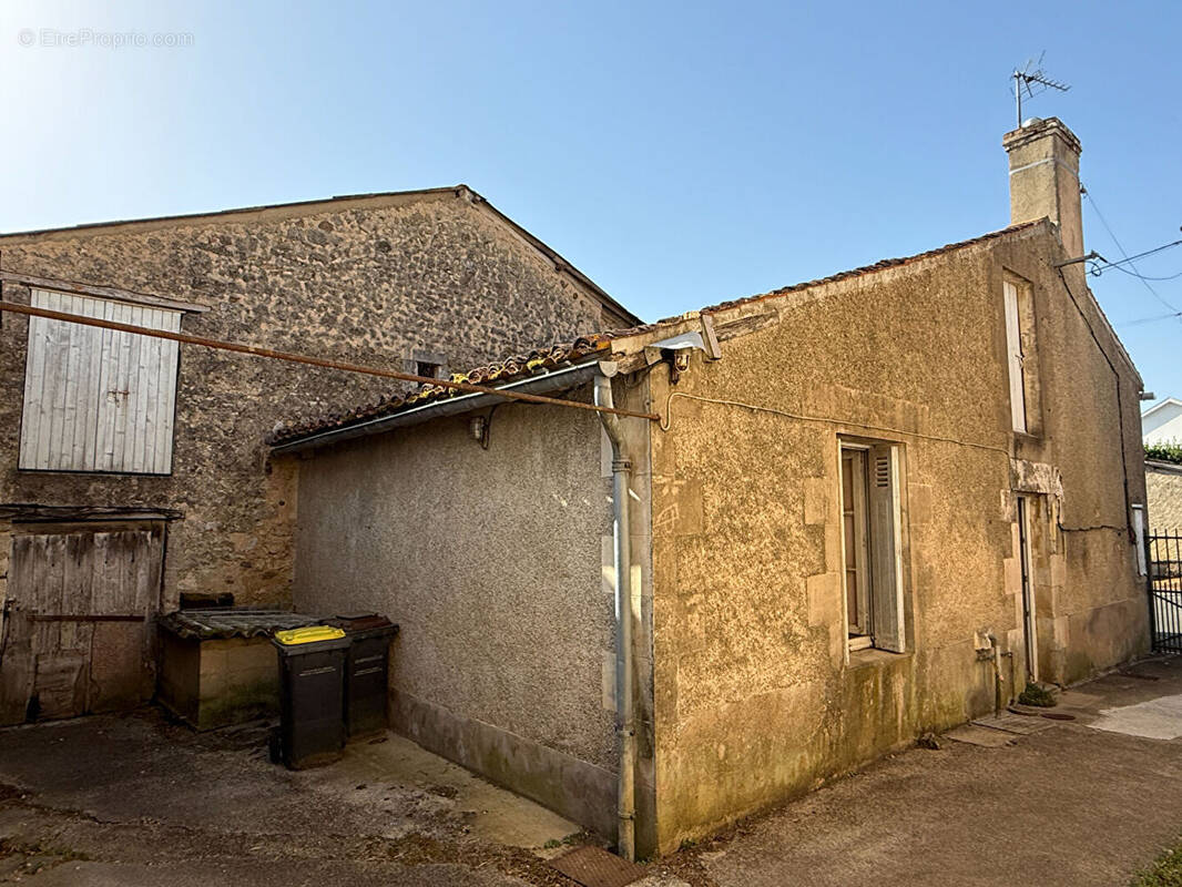 Maison à SMARVES