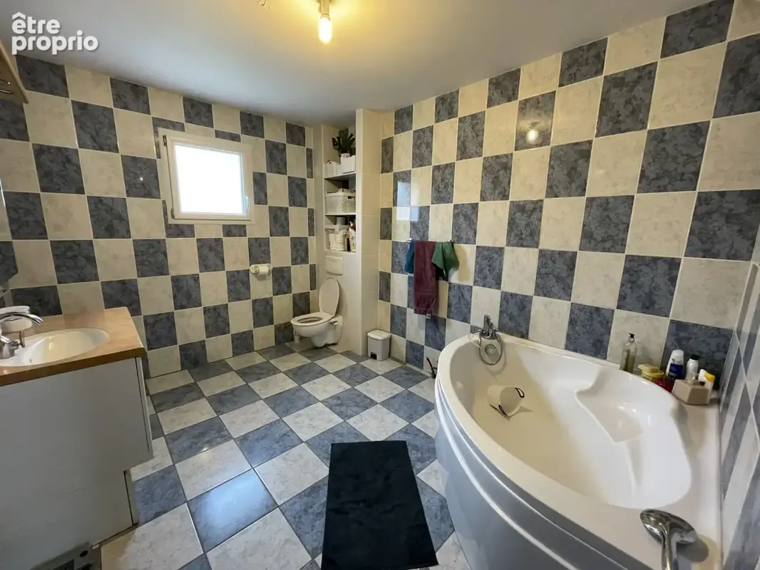 Superbe maison type 8 sur 1440 m2 de terrain - photo 11