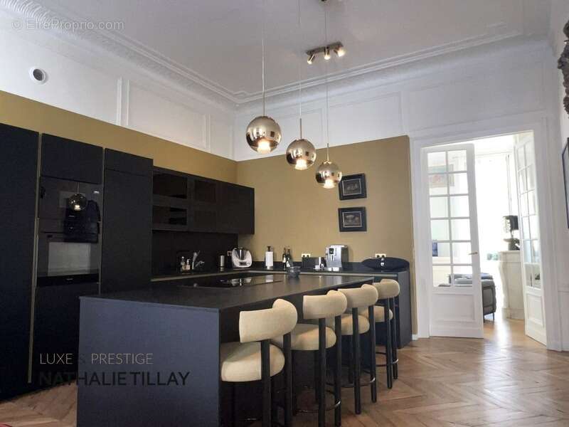 Orleans HYPER CENTRE,  appartement somptueux  de 175 m²  à vendre, dans hotel particulier - photo 5